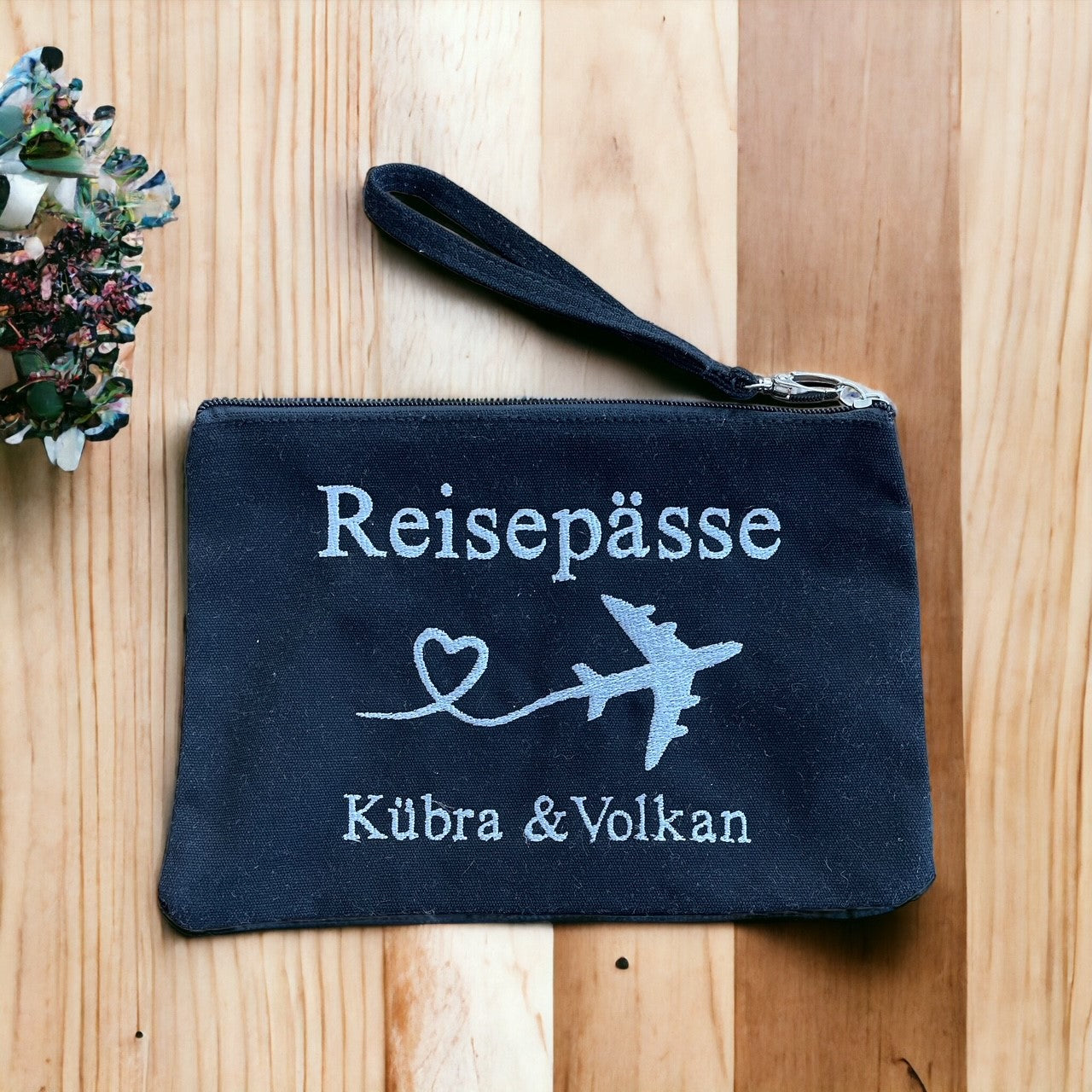 Armbandtasche - Reisepässe